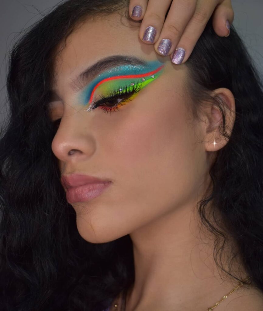 Delineado Colorido: mais de 60 inspirações pra você Delineado Colorido: mais de 60 inspirações pra você