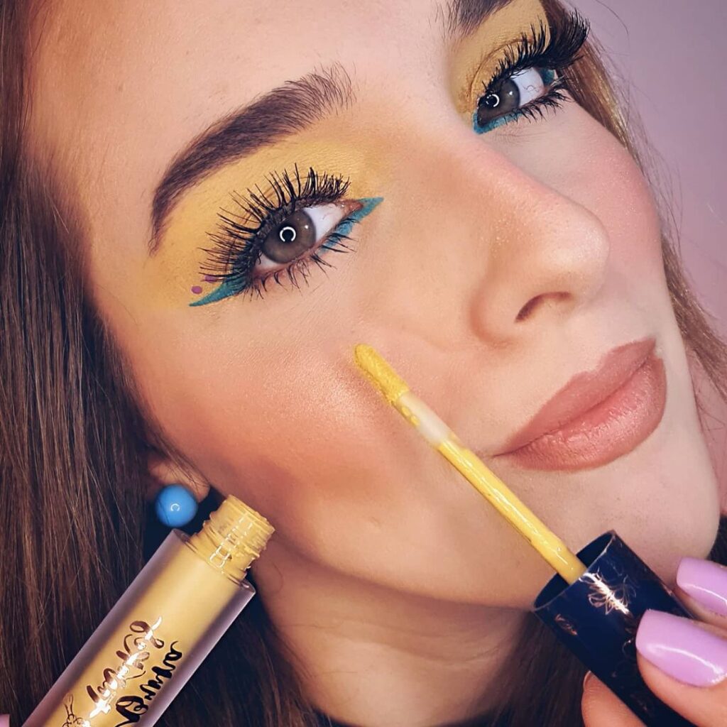 Delineado Colorido: mais de 60 inspirações pra você Delineado Colorido: mais de 60 inspirações pra você