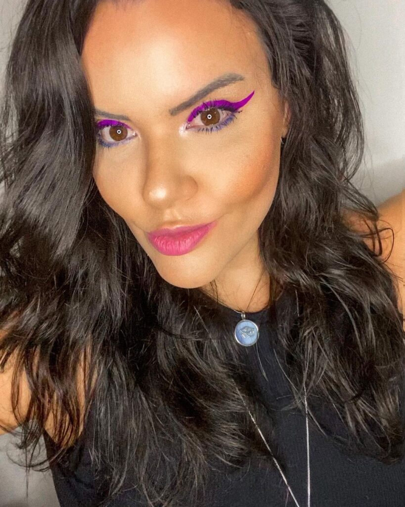 Delineado Colorido: mais de 60 inspirações pra você delineado roxo