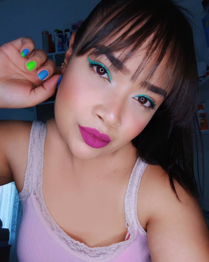 Delineado Colorido: mais de 60 inspirações pra você delineado verde