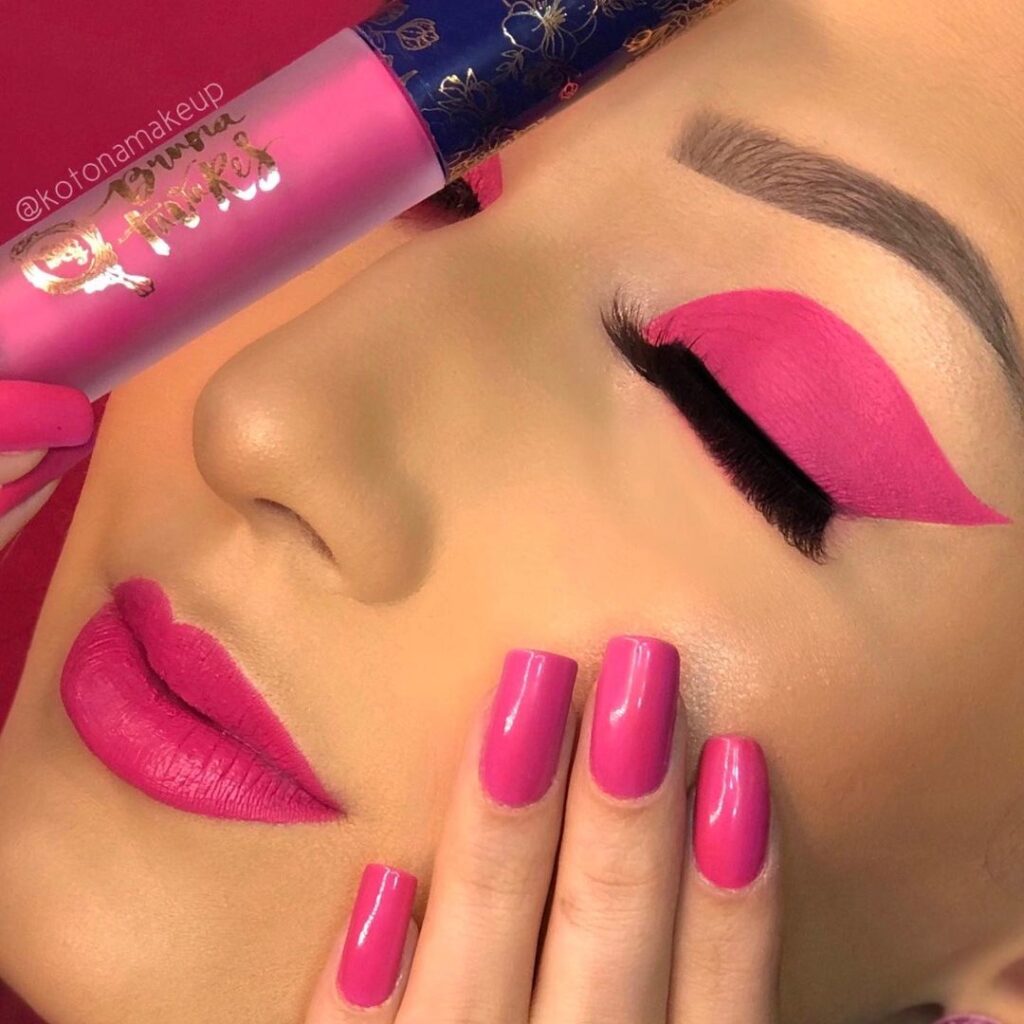 Delineado Colorido: mais de 60 inspirações pra você delineado rosa