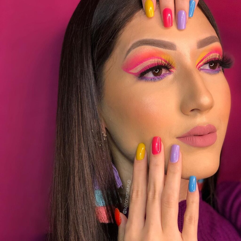 Delineado Colorido: mais de 60 inspirações pra você Delineado Colorido: mais de 60 inspirações pra você