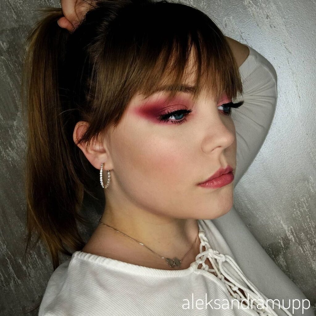 Maquiagem rosa: mais de 50 makes pra você se inspirar