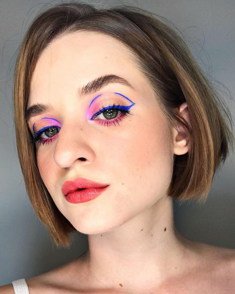 Delineado Colorido: mais de 60 inspirações pra você Delineado azul