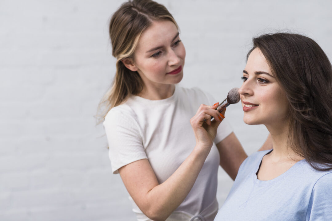 Quer descobrir como escolher cor de base? Veja dicas de ouro!