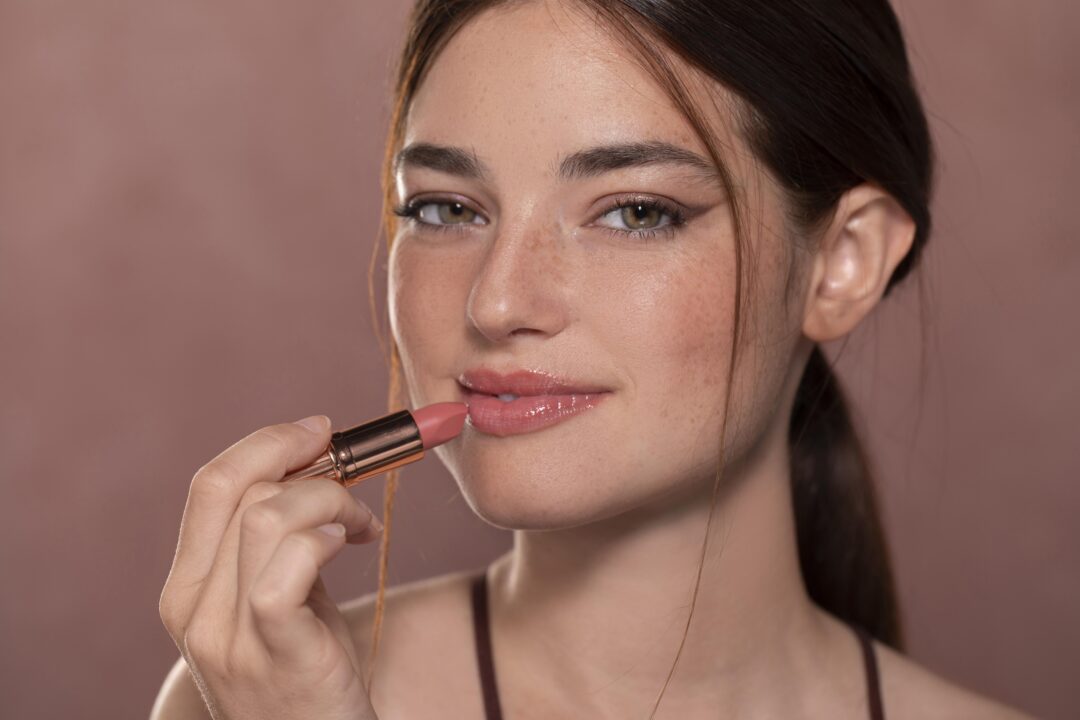 Maquiagem monocromática: veja o que é e como fazer