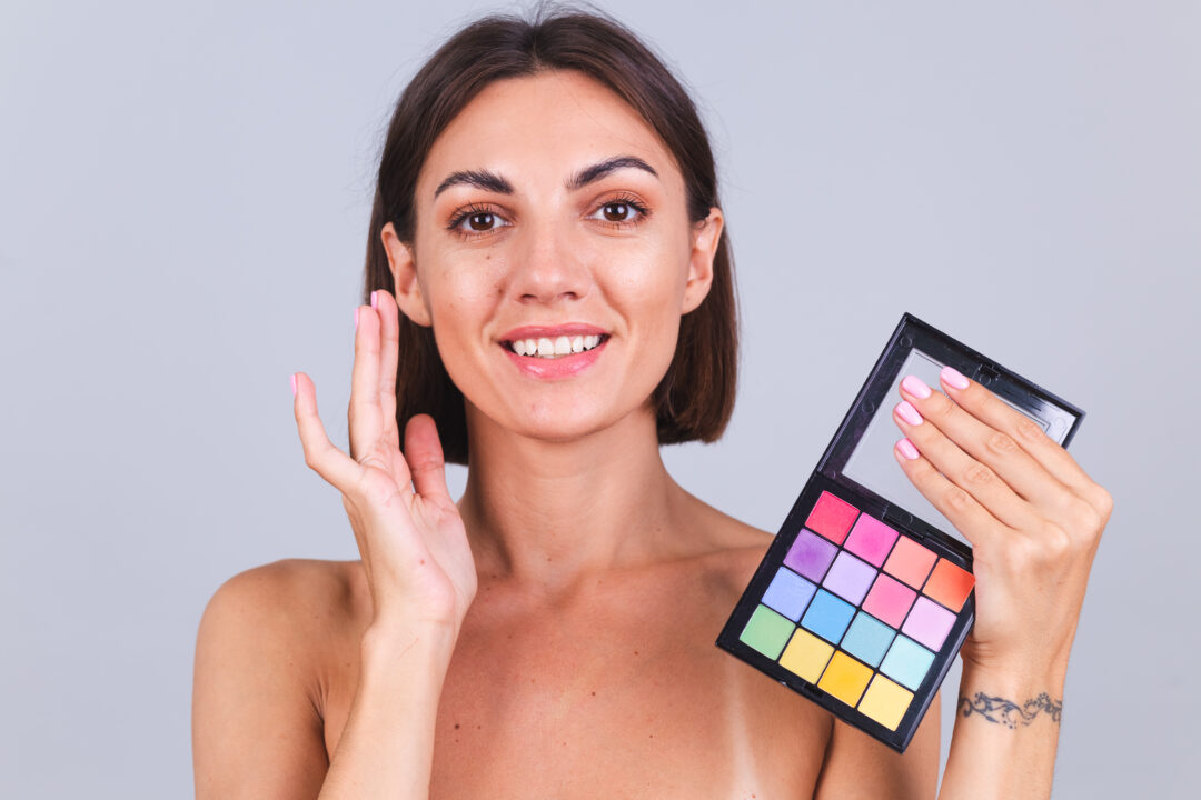 Colorimetria na maquiagem: descubra as cores que valorizam sua beleza