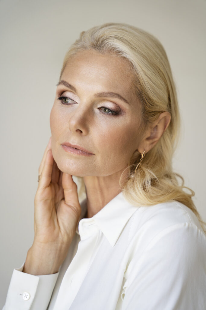 Como cuidar da pele na menopausa? Veja essas dicas! Como cuidar da pele na menopausa? Veja essas dicas!