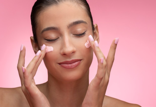 “Butter skin”, “fairy skin” e o brilho natural que segue em alta “Butter skin”, “fairy skin” e o brilho natural que segue em alta