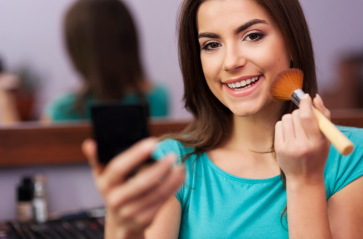 Maquiagem consciente: beleza, bem-estar e escolhas mais responsáveis