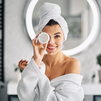 Rotina de skincare pele sensível no inverno: conforto e cuidado sem irritação